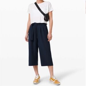 BOGO! Lululemon Noir Crop Wide Leg Pant Navy Blue Size 4
